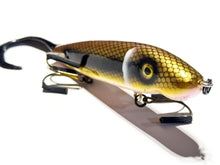 Load image into Gallery viewer, Lucky Tuck Glide Baits