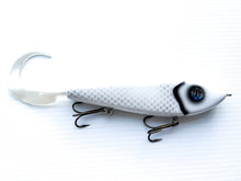 Load image into Gallery viewer, Pandemic Baits - 7” Soft Tail Gliders